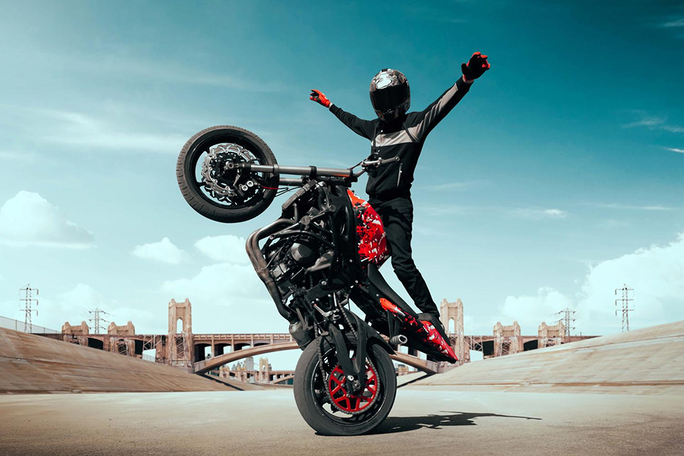 Kiedy jest najlepszy czas na wymianę opony w motocyklu i skuterze